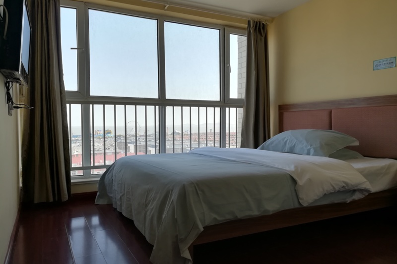 乳山银滩一线海景房大床房整租宽敞明亮拎包入住-威海乳山短租房|日