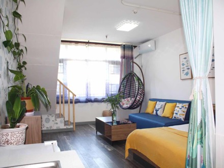 蓬莱阁下海水浴场五色云loft复式精品公寓